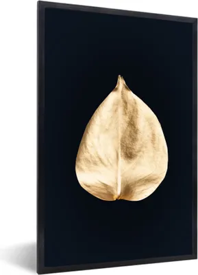 Produktbild von MuchoWow® MuchoWow® Gerahmtes Poster Blatt - Gold - Schwarz 20x30 cm - Poster mit zchwarzem Bilderrahmen - Drucken - Bilder Poster im Rahmen