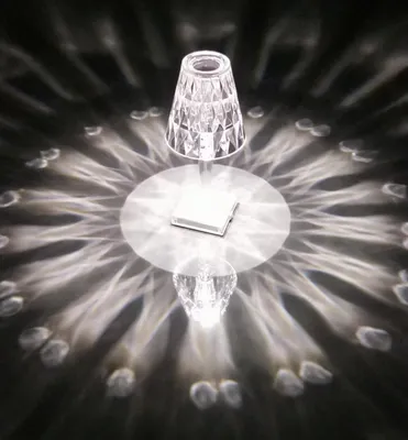 Produktbild von 360Home USB Diamant Tischlampe Acryln Licht für Bar Restaurant Schlafzimmer Nachttisch Kaffee Kristall LED Nachtlichter
