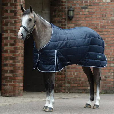 Produktbild von Saxon Channel Quilt Stable Standard Neck Medium 200g - Navy/White