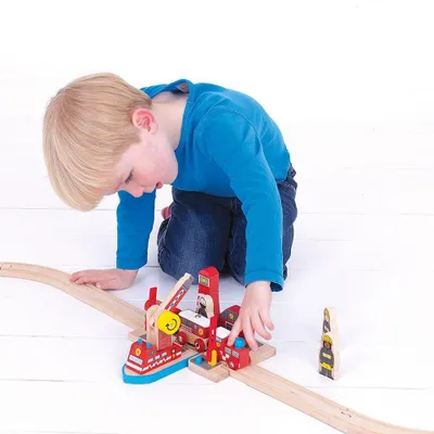 Produktbild von BigJigs Holz Feuerwehr Rettungsstation Eisenbahn Spielzeug