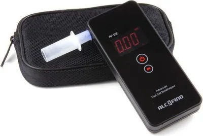 Obrázek produktu pro Alkomat AlcoFind AF-35C s EU testem, policejní senzor, kalibrace 24M