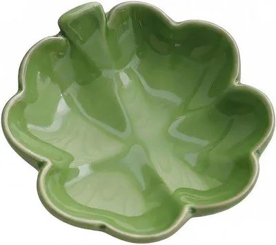 Produktbild von Keramische Blumenformschalen in Grün, vierblättrig, für Schmuck, Ringe, Ohrringe, Ketten und Schlüssel.