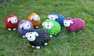Produktbild von Lustige Tierdeko Schaf bunt versch. Farben auswählbar Garten Deko Tierfigur, Farbe:grün