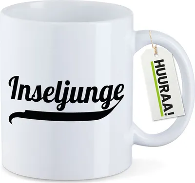 Produktbild von Huuraa Kaffeetasse Inseljunge Schriftzug 330ml Weiß Keramik Kaffeebecher Geschenkidee