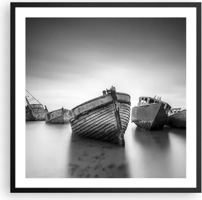 Produktbild von Gerahmtes Poster - Schwarzer Rahmen - £ódŸ Wrack Schiff - 60x60 cm - Wand Bild - Wanddeko - Wandbilder - Kunstposter - Wandposter - Bilderrahmen - Bilder - Kunstdruck - P2BAC60x60-4999