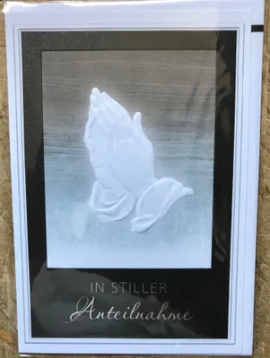 Produktbild von Trauerkarte - Beileidskarte - Betende Hände - Beileidskarte im Format 11,5 x 17 cm mit Umschlag