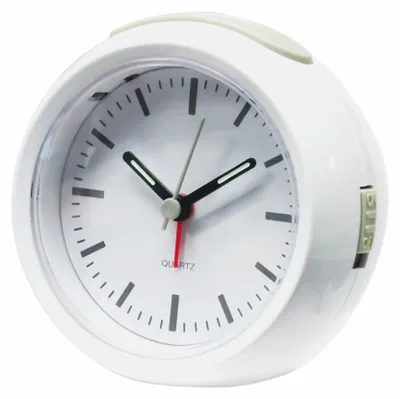Produktbild von Analoger Wecker Weiß mit Snooze, Hintergrundbeleuchtung & geräuscharmem Uhrwerk, AA-Batterie inkl., Kunststoffgehäuse, 97 x 51 x 93 mm
