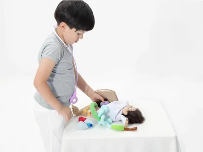 Produktbild von sigikid Lernpuppe Erwin der kleine Patient mehrfarbig 44cm, 38322
