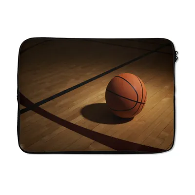 Produktbild von MuchoWow® Laptop Hülle 14 ZollEin Basketball im Scheinwerferlicht auf einem Basketballplatz Laptoptasche - Laptoptasche - Stoßsicher - Schutzhaube