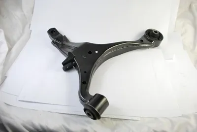 Produktbild von YAMATO J34048YMT Querlenker Vorne Links Unten für HONDA CR-V II (RD)