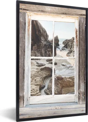 Produktbild von MuchoWow® Gerahmtes Poster Durchblick - Holz - Strand 20x30 cm - Poster mit Schwarzem Bilderrahmen Wandposter Rahmen Foto Bilder - Drucken - Bilder Poster im Rahmen