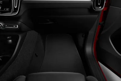 Obrázek produktu pro VOLVO XC40 EX40 velurové koberečky kompletní sada černé koberce 31469312 OE