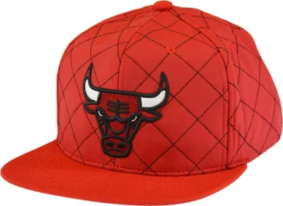 Immagine prodotto di Mitchell & Ness Cappelli Nba Quilted Taslan Snapback Chicago Bulls, HHSS3170CBUYYPPPRED1