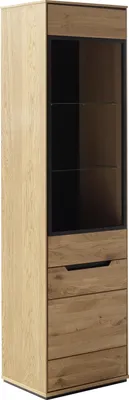 Produktbild von Vitrine ARAYA, gefertigt aus massiver Wildeiche, Eiche furniert, Glas und Metall, in Schwarz