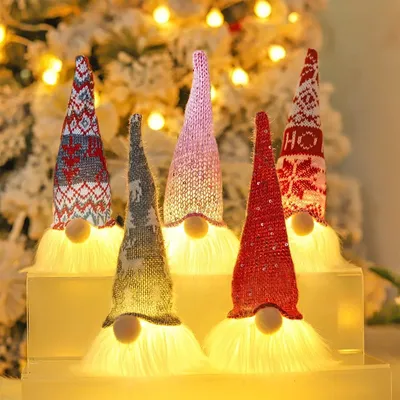 Produktbild von Weihnachtswichtel Weihnachtsdeko Plüsch Gnom - Mit Beleuchtung - 3-teilig - Handgefertigt