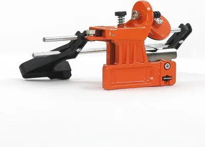 Produktbild von FUXTEC Kettenschärfer | mobiler Kettensägenschleifer | leichtes Sägekettenschärfgerät | CS-Z1000