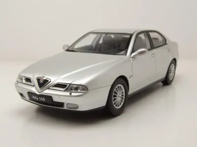 Produktbild von Triple9 1800503 Alfa Romeo 166 1999 silber 1:18