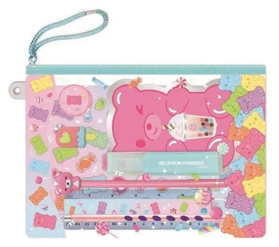 Produktbild von Notizbuch mit Zubehör in einem Teddybärbeutel