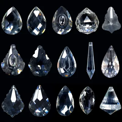 Image de Lot de 15 prismes en cristal pour la décoration