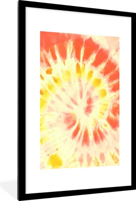 Produktbild von MuchoWow® Gerahmtes Poster Krawattenfärbung - Rot - Gelb 60x90 cm - Poster mit Schwarzem Bilderrahmen Wandposter Rahmen Foto Bilder - Dekoration - Wandposter Wohnzimmer - Hochwertig
