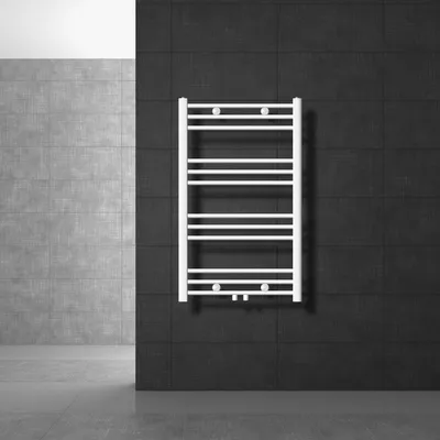 Immagine prodotto di LuxeBath radiatore per bagno Sahara, 600x800 mm, bianco, diritto con attacco centrale, senza elemento riscaldante