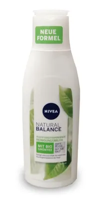 Produktbild von Nivea, Gesichtsreinigungsmilch mit grünem Tee und Rapsöl, 200 ml