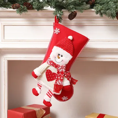 Obrázek produktu pro Vánoční punčochová dekorace 18 "Set 3D Plyšový Santa Sněhulák pro rodinnou dovolenou Vánoční večírek