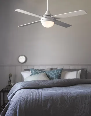 Image de Ventilateur de plafond avec éclairage et télécommande Airfusion Airlie 122 cm