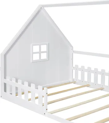 Immagine prodotto di okwish Letto per bambini Piattaforma 140×200 cm con rete a doghe, Letto per bambini a forma di casetta in legno con sponda di protezione per bambini e bambine, bianco (con materasso)