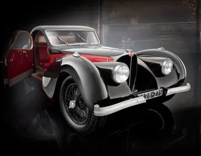 Zdjęcie produktu dla Bauer Exclusive 1:12 Bugatti Type 57SC Atalante 1937 - czerwony/czarny-