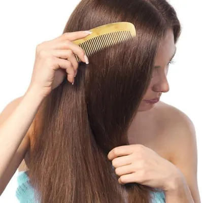 Produktbild von Naturhornkamm 13cm Antistatisch Haar Und Bartkamm Gegen Haarausfall Glättend Und Entwirrend Tragbarer Reise Kamm Für Damen Und Herren