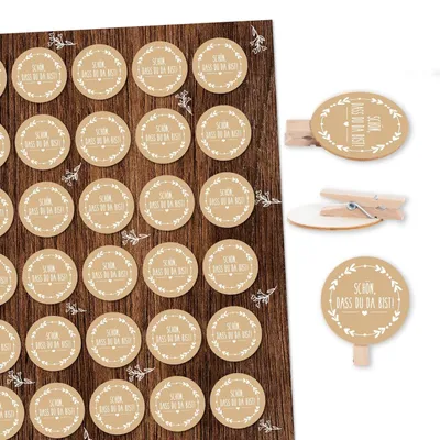 Produktbild von 35 Schön dass du da bist Aufkleber mit Klammern aus Holz + Dekoklammer - Gastgeschenk Hochzeit DIY Vintage