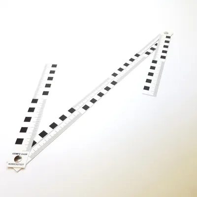 Obrázek produktu pro Döngesovo fotopravítko, tři nohy, 20 + 40 + 20 cm (pravítko)