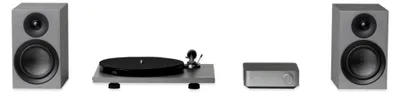 Imagen del producto de Pro-Ject STEREO SET PHONO + STREAMING: sistema de audio que incluye un amplificador WiiM y un tocadiscos, color gris