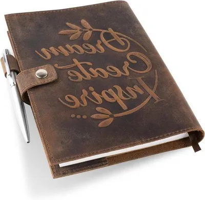Produktbild von Famanu Tagebuch Nachfüllbar - Inspirierendes Notizbuch mit Stift - Hardcover A5 Vintage Reisetagebuch