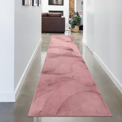 Immagine prodotto di Tappeto di pelliccia di coniglio berry elegantemente morbido con un sottile luccichio Dimensioni moderne - 80 x 300 cm