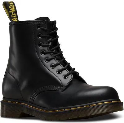 Produktbild von Der 1460 ist der Original-Stiefel von Dr. Martens. Zur erkennbaren DNA dieses Stiefels gehören acht Schnürsenkelösen, das klassische Glattleder. er Versand. dr martens, doctor martens, dr martens dr martens schuhe, dr martens ladies, dr martens kaufen, dr martens schwarz, doctor martens schuhe, dr martin schuhe, schuhe dr martens, dr martens lack, dr martens ladies dr martens angebot, doctor
