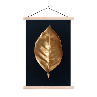 Produktbild von MuchoWow® Textilposter Blätter - Chic - Gold - Pflanzen - Schwarz 40x60 cm mit holzfarbenen Rahmen - Poster