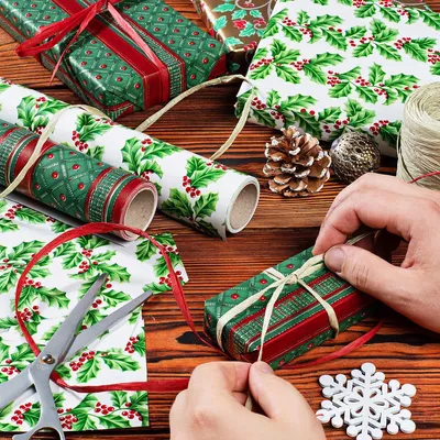 Immagine prodotto di Carta da regalo per Natale, agrifoglio, verde, bianco, rosso, 0,70 x 10 m