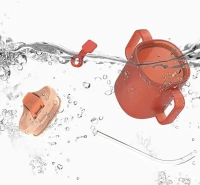 Produktbild von Sippy Cup für Erwachsene mit Deckel - 300 ml verschüttsicherer Becher für ältere Menschen und Patienten