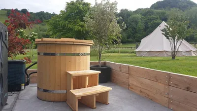 Immagine prodotto di Spa all'aperto  Piscina benessere Vasca idromassaggio in legno Vasca idromassaggio