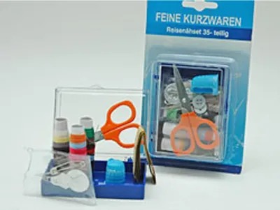 Produktbild von Reisenähset, 35-teilig, in PVC Box