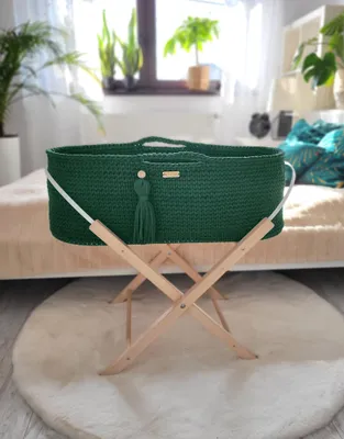 Produktbild von Boho Babybett mit Silbermatratze flaschengrün