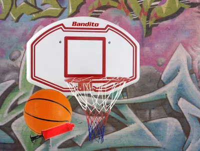 Produktbild von Bandito Basketballkorb Winner-Set, inkl. Basketball und Ballpumpe 91 x 60 cm