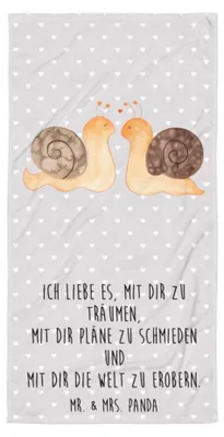 Produktbild von Mr. & Mrs. Panda Strandtuch Schnecken Liebe - Grau Pastell - Geschenk, Handtuch, glücklich, Großes Badehandtuch, Freundin, Badelaken, Träume, Zufrieden, Zukunft, Pärchen