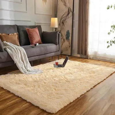 Produktbild von Unyqoos® Ultrakuscheliger Hochflor-Teppich 80 x 120 cm – Beige, Polyester, 4–5 cm Flor, waschbar & rutschfest für Schlafzimmer und Wohnzimmer