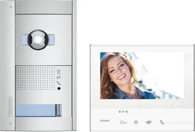 Produktbild von Bticino Flex ONE Video-Set mit Türstation SFERA + N & D-Kamera und Hausstation CLASSE 300 X13E, 365811