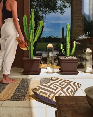 Produktbild von Eckiger Untersetzer für Blumentöpfe in Anthrazit, 20 x 20 cm