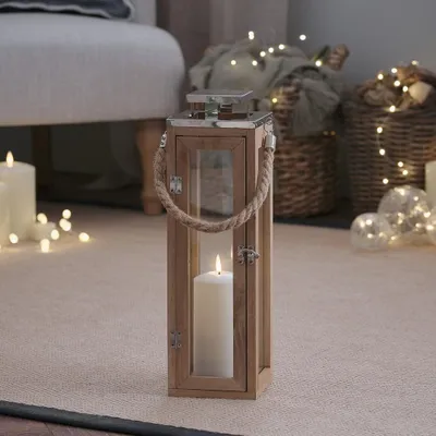 Holzlantaarn mit LED-Kerze, batteriebetrieben, 34 cm, Timer