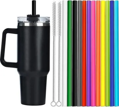 Produktbild von Ersatzstrohhalme – 12 Stück – Farbe – 30 cm lang – Wiederverwendbar – Stanley-Cup-Zubehör – 1,9-Liter-Krug – 2 Bürsten
